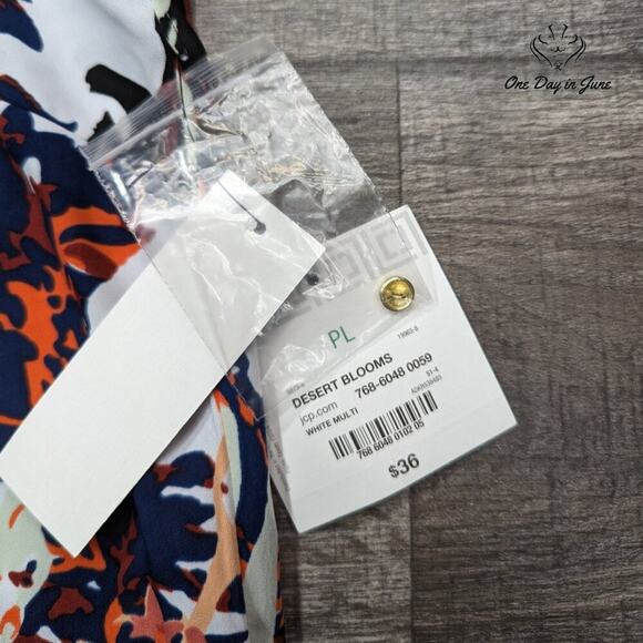 Liz Claiborne Petite Sleeveless Floral Top Size PL - Picture 2 of 5